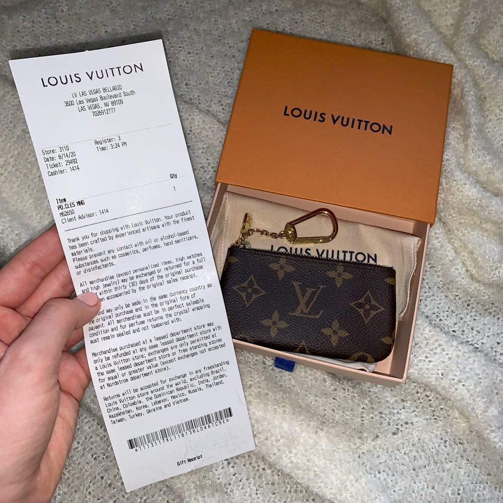 Louis Vuitton cles SEND ME AN OFFER